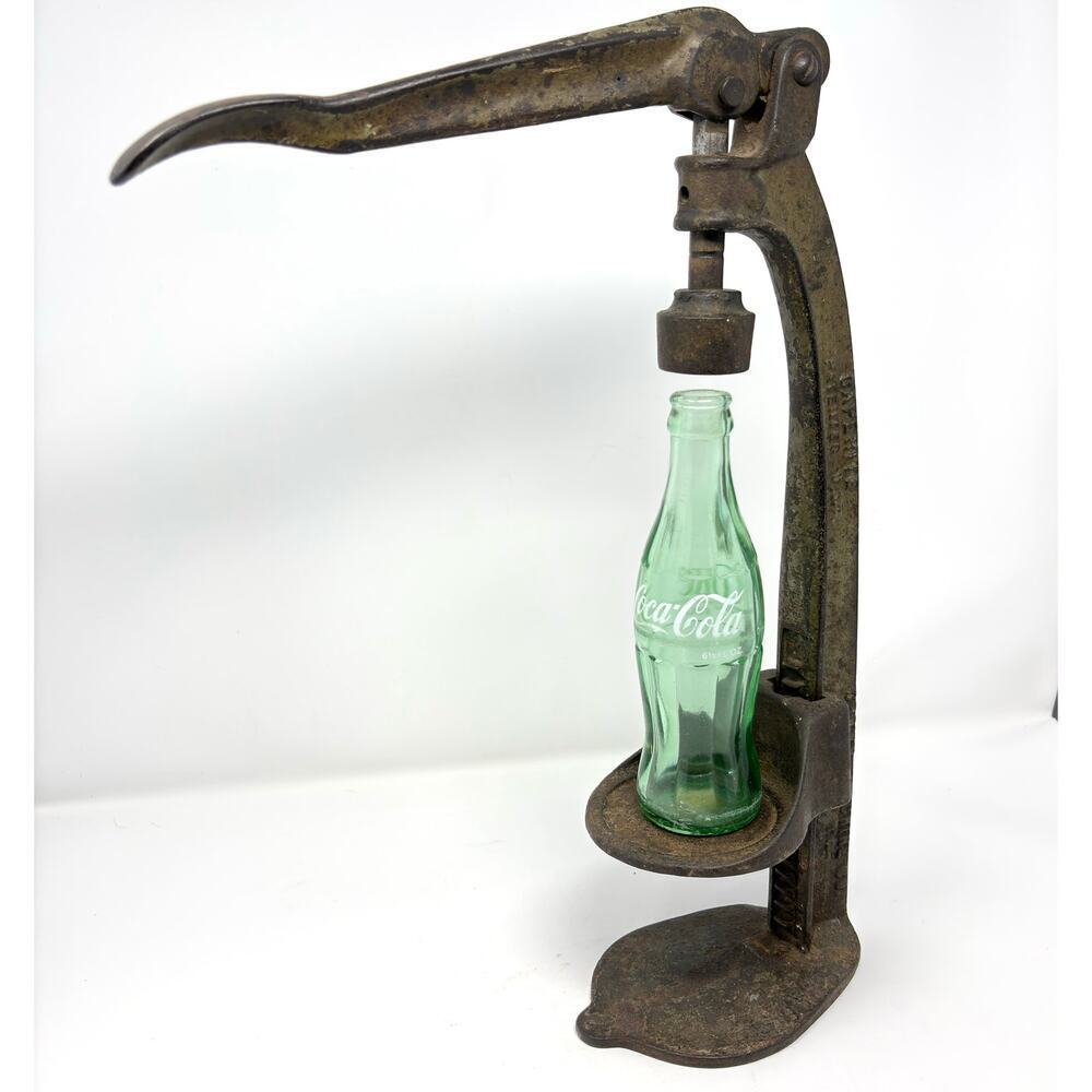 Vintage Cast Iron Crown Machine Co. Caperite Bottle Capper 1920s Homebrew Decor - Picture 12 of 12